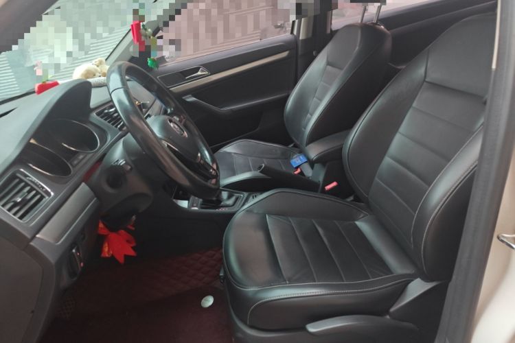 Used Volkswagen Lavida 2017 1.6L Automatic Comfort Edition
