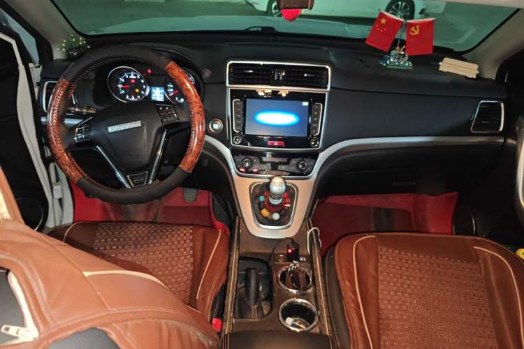 Used Haval M6 2019 1.5T Manual Two-Wheel Drive Elite Version China V Standard
