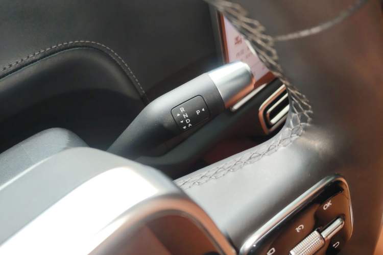 Used Li Auto L8 2024 Max Gear Lever