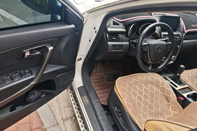 Used Bestune X80 2016 2.0L Manual Luxury Edition
