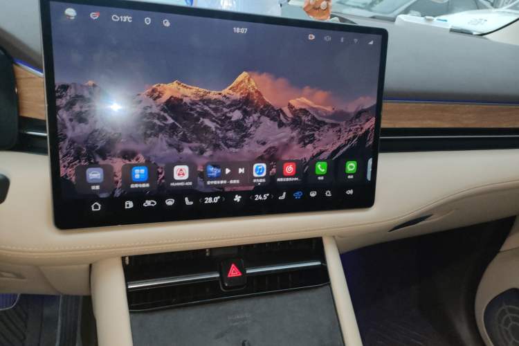 Used Hima AITO M7 2024 1.5T Intelligent Driving 4WD Max Edition 5 Seats