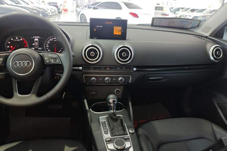 Used Audi A3 2020 Limousine 35 TFSI Fashion Edition China VI Emission Standard