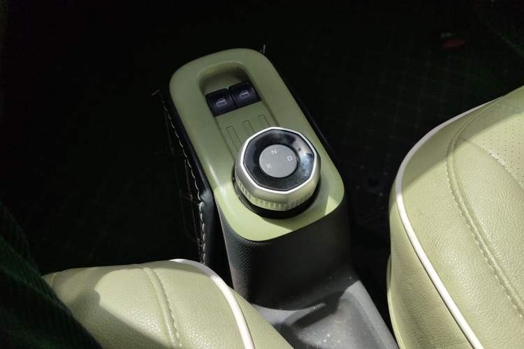 Used Geely Galaxy Panda 2024 Panda Mini 200km Endurance Bear