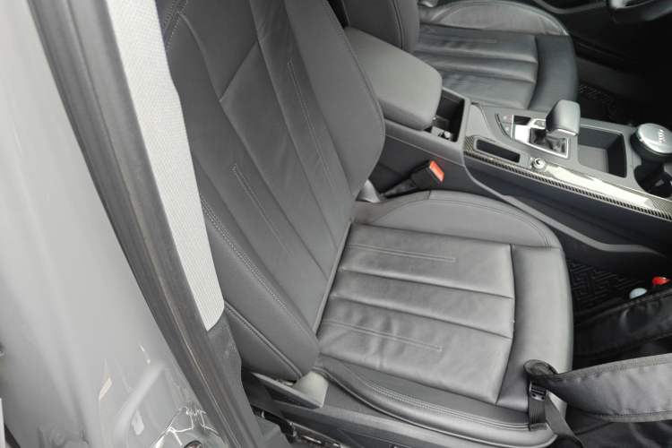 Used Audi A4 2022 Avant 40 TFSI Fashion Dynamic Model Right Front Seat