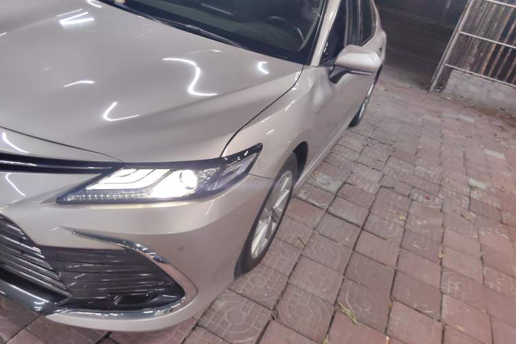 Used Toyota Camry 2021 2.0G Luxury Edition
