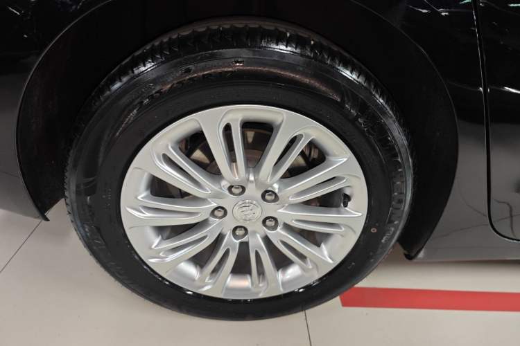 Used Buick LaCrosse 2018 20T Luxury Model
