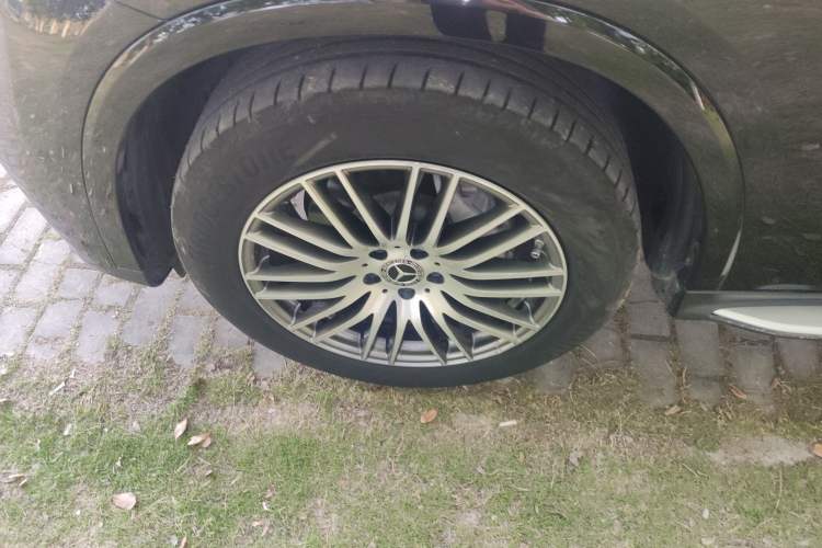 Used Mercedes-Benz GLC 2024 GLC 300 L 4MATIC Dynamic Edition 5-seater