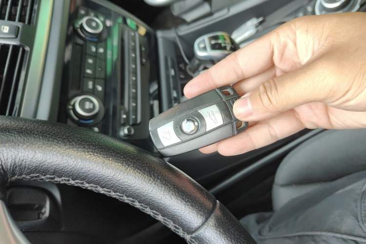 Used BMW X1 2015 sDrive18i Leading Edition Vehicle Key