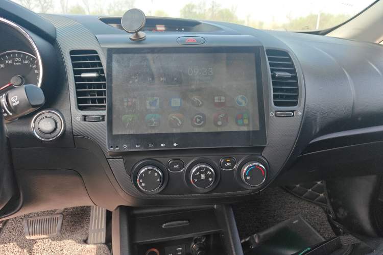 Used Kia K3 2016 1.6L Automatic GLS Audio And AC Panel