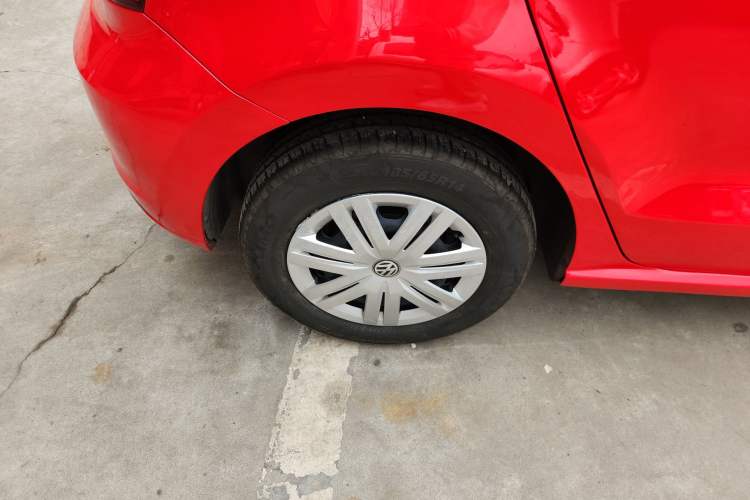 Used Volkswagen Polo 2014 1.4L Manual Fashion Edition Exterior 5