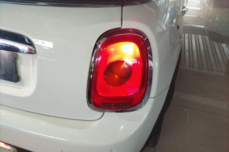 Used MINI MINI 2015 1.5T COOPER Fun Five-Door Edition