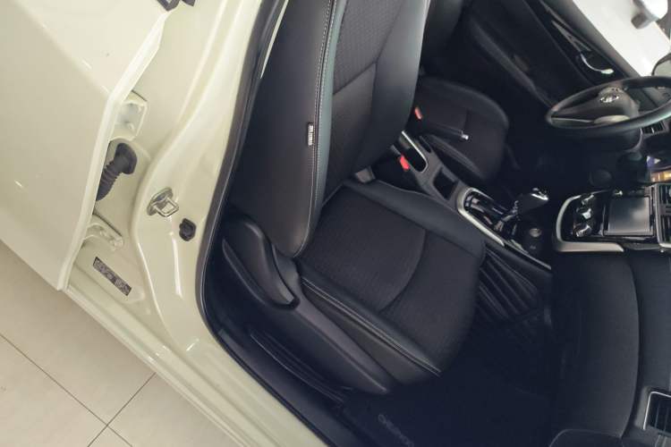 Used Nissan Tiida 2016 1.6L CVT Smart Drive Edition Right Front Seat