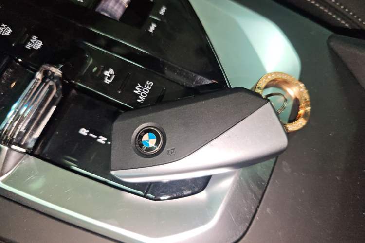 Used BMW 2 Series 2025 225L M Sport Night Edition Package Vehicle Key