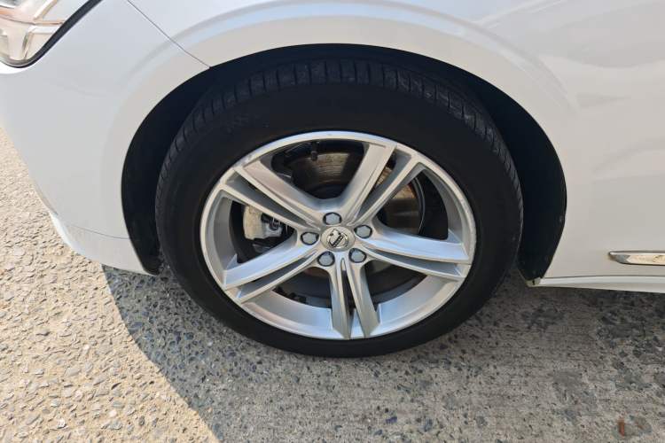 Used Volvo S90 2019 T5 Zhiyi Edition
