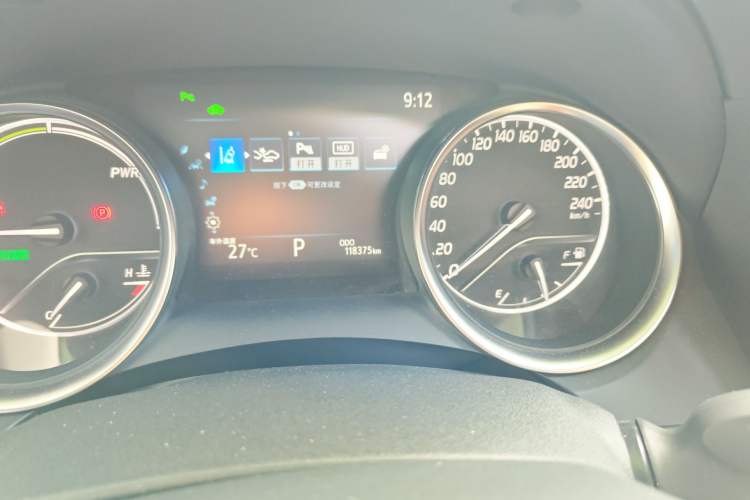 Used Toyota Camry 2019 Revised Version Dual-Engine 2.5 HG Luxury Edition Odometer Close Up