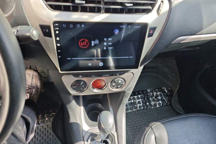 Used Peugeot 301 2014 1.6L Automatic Prestige Edition Audio And AC Panel