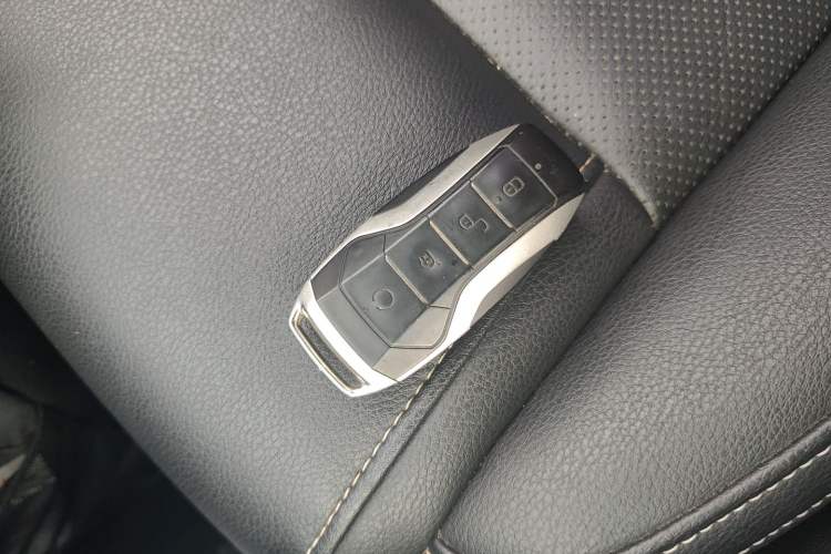 Used BYD Tang 2019 2.0T Automatic SmartConnect Luxury Edition 5 Seats China VI Standard