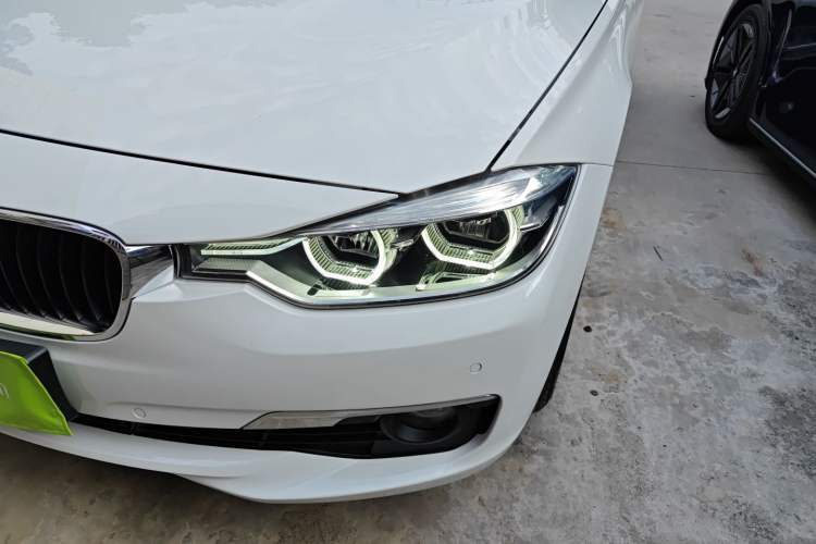 Used BMW 3 Series 2016 316Li Fashion Model
