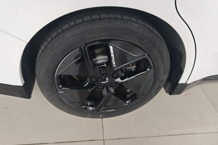 Used Wuling Xingguang 2024 Co-Creation Edition 150 Flagship Model
