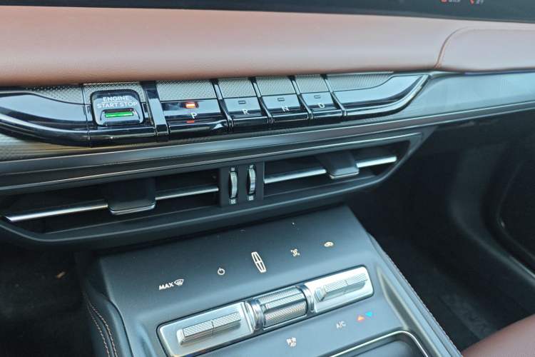 Used Lincoln Z 2024 2.0T Two-Wheel Drive Luxury Hybrid Version