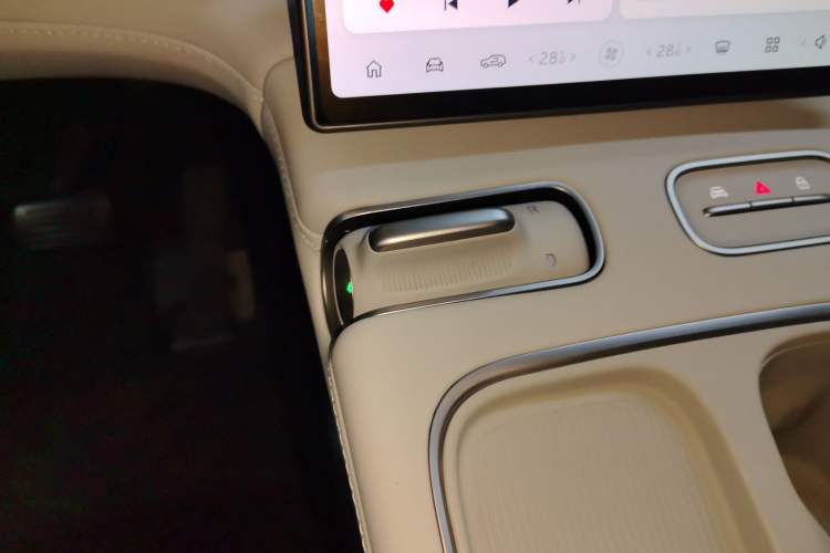 Used Nio ES6 2024 75 kWh
