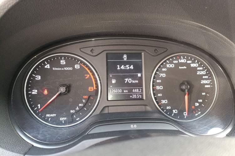 Used Audi A3 2014 Limousine 35 TFSI Automatic Advanced Model Instrument Cluster