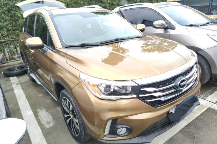 Used GAC Trumpchi GS4 2017 235T Manual Two-Wheel Drive Luxury Edition Front Right 45 Deg