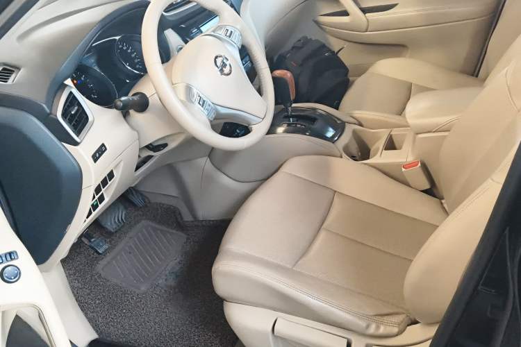 Used Nissan X-Trail 2014 2.0L CVT Comfort Edition 2WD Left Front Seat