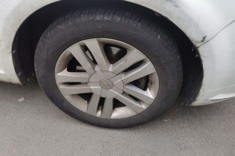 Used Chery Arrizo M7 2015 2.0L CVT Comfort Edition 232 Seats Right Front Wheel Hub