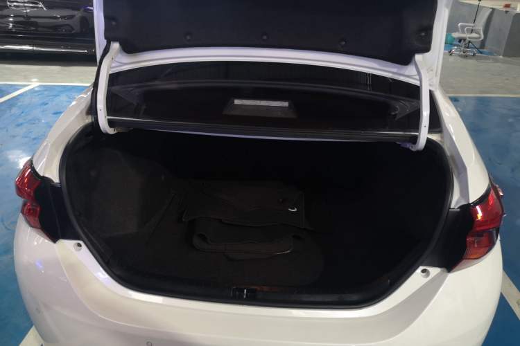 Used Toyota Levin 2017 Revised 185T CVT Elite Edition China V Standard Trunk