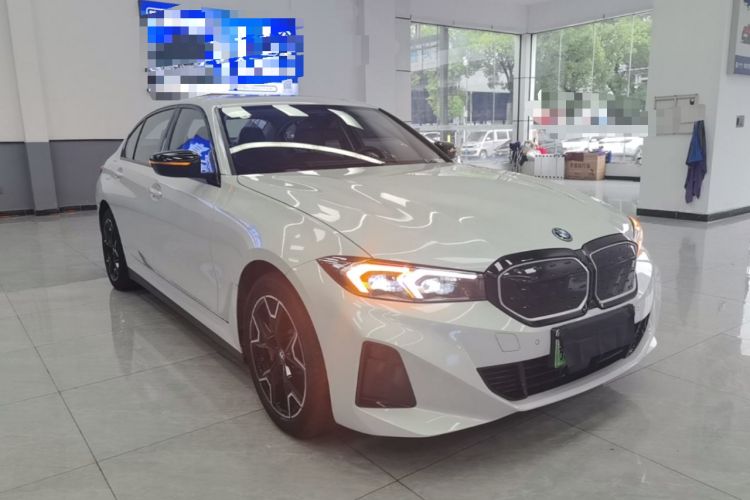 Used BMW i3 2023 eDrive 40 L Midnight Edition
