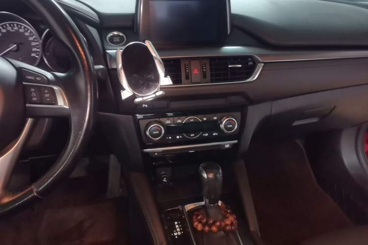 Used Mazda Atenza 2017 2.0L Blue Sky Luxury Edition