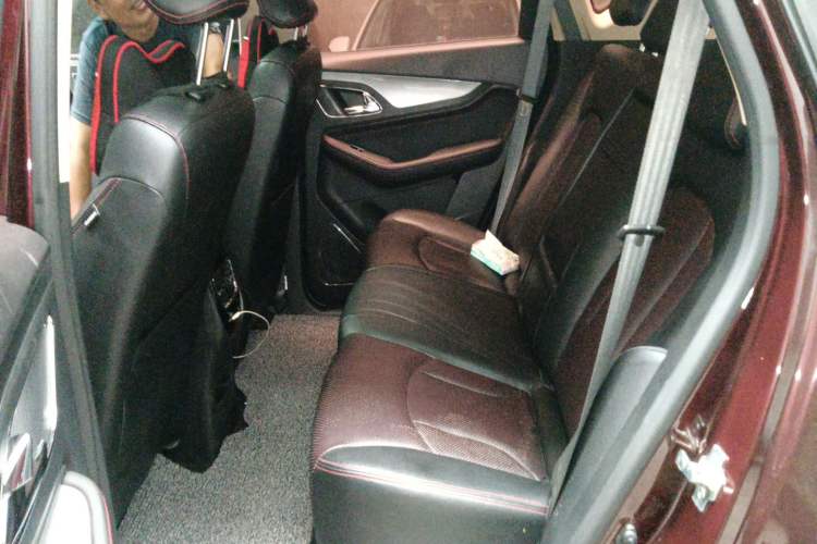 Used Baojun 560 2016 1.5T Manual Luxury Model
