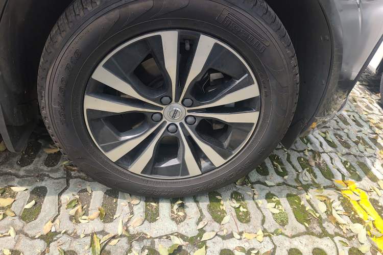 Used Volvo XC60 2022 B5 4x4 Zhiyi Sport Edition
