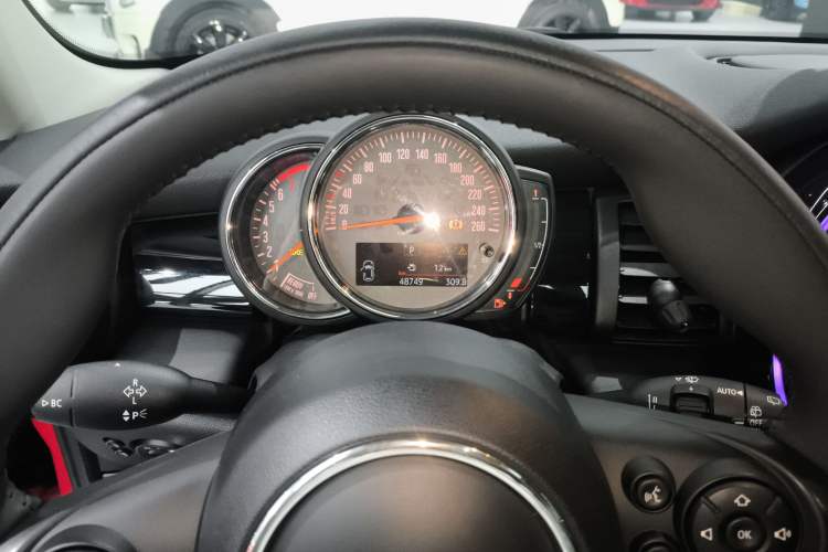 Used MINI 2019 1.5T COOPER Classic Edition Five-Door Version Instrument Cluster