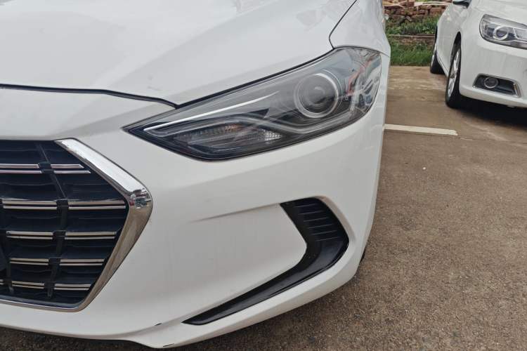 Used Hyundai Elantra (6th Generation / Lingdong) 2020 1.5L CVT Smart & Stylish – Elite Version Left Front Headlight