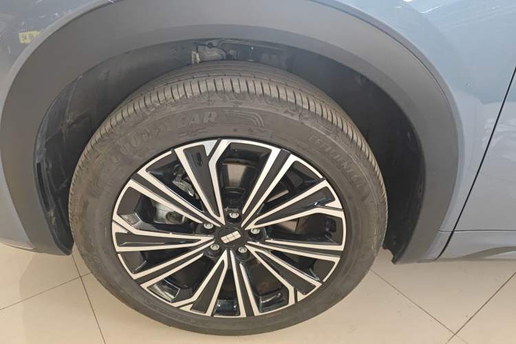 Used Geely Galaxy Xingjian 7 EM-i 2025 120km Flagship Edition