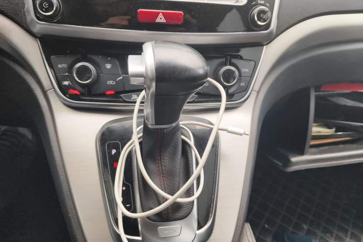 Used Haval M6 2017 1.5T Automatic Two-Wheel Drive Elite Model
