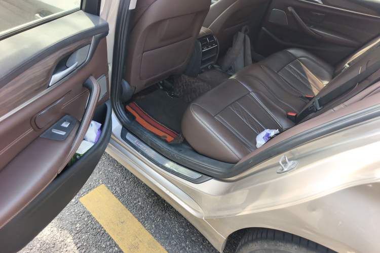 Used BMW 5 Series 2018 530Li Leading Edition Luxury Package
