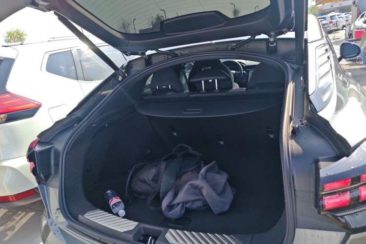 Used Lynk & Co 05 2022 2.0TD Four-Wheel Drive Dynamic Halo
