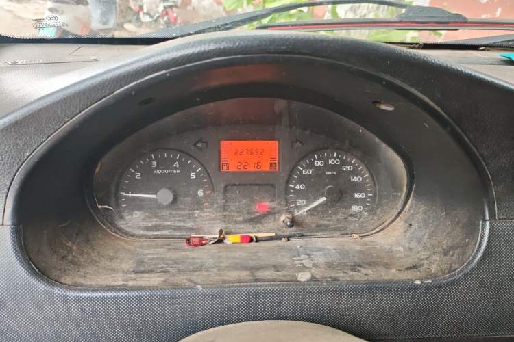 Used Wuling Rongguang 2011 1.2L Base Version
