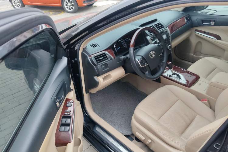 Used Toyota Camry 2013 2.0G Comfort Edition