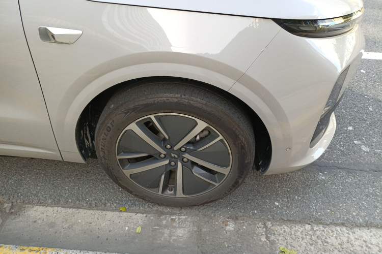 Used Li Auto L6 2024 Max Right Front Wheel Hub