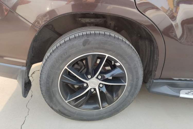 Used BYD S7 2015 1.5T Manual Luxury Model Right Rear Wheel Hub