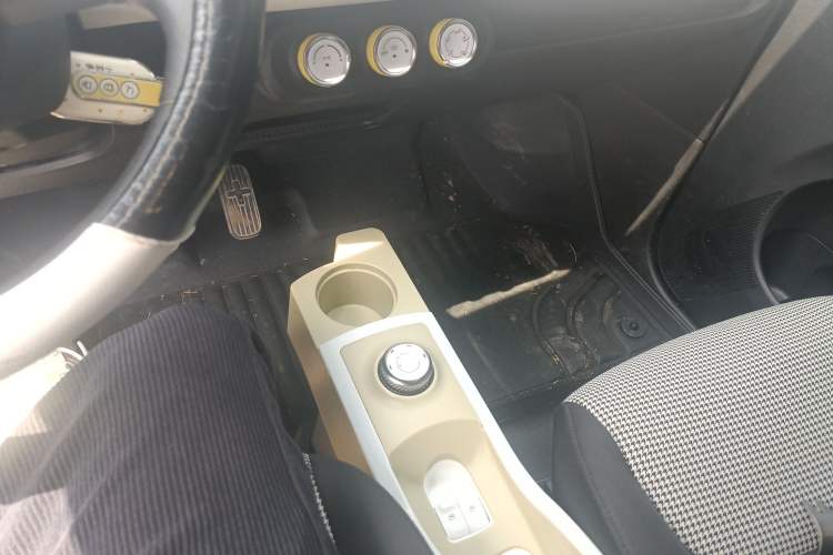 Used Wuling Hongguang MINIEV 2024 3rd Generation 215km Advanced Version Gear Lever