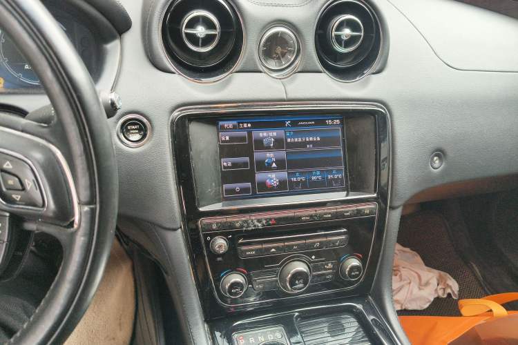 Used Jaguar XJ 2014 XJL 3.0 SC Four-Wheel Drive Panoramic Business Edition