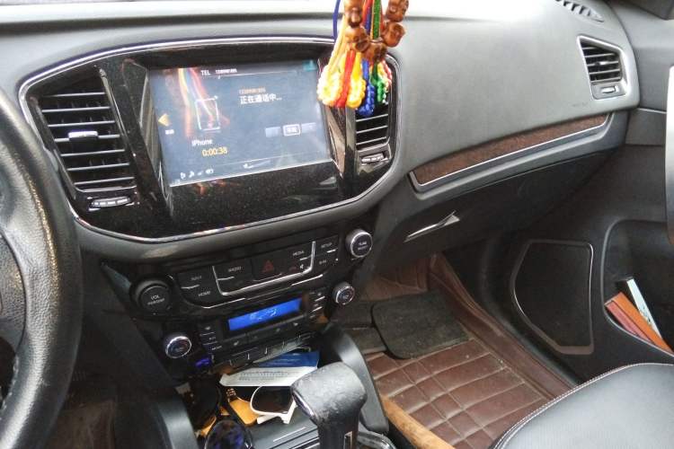 Used Geely Auto GX9 2014 2.4L Automatic Two-Wheel Drive Prestige Version Audio And AC Panel