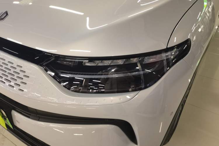 Used Leapmotor C11 2024 Range-Extended 300 Luxury Edition
