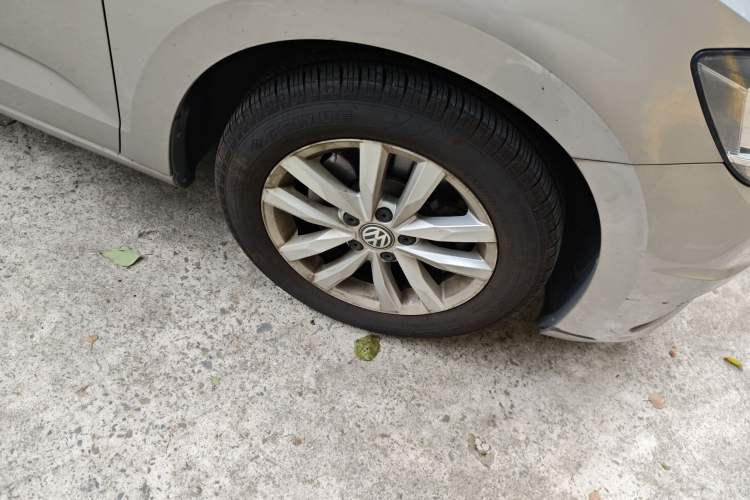 Used Volkswagen Touran 2016 Volkswagen Touran L 280TSI Manual Comfort Edition