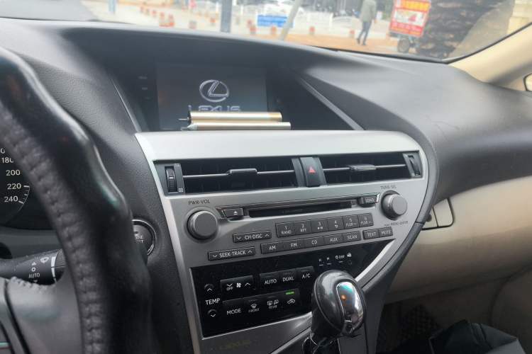 Used Lexus RX Classic 2011 270 Elegant Edition Audio And AC Panel